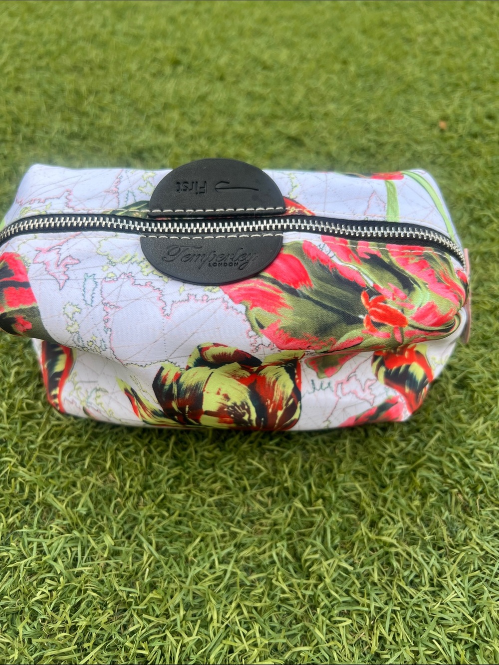 Nylon amenity bag, British Airways first class